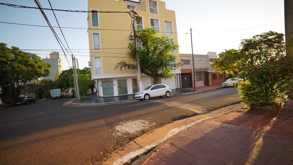 Departamentos Rodrigo Apartamento Posadas Exterior foto