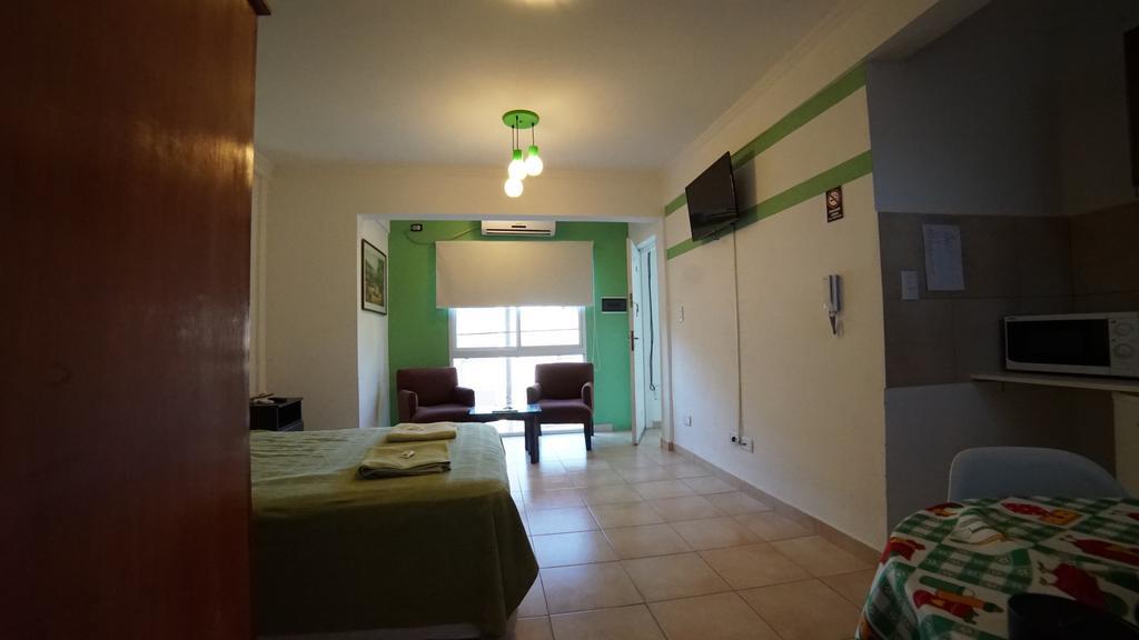 Departamentos Rodrigo Apartamento Posadas Exterior foto